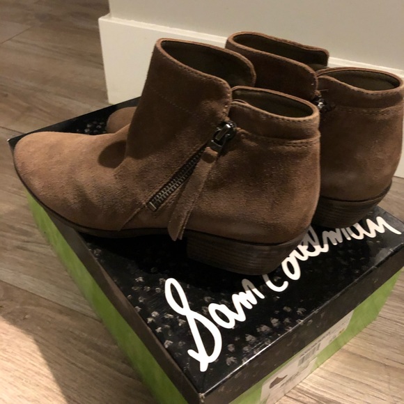 SAM EDELMAN Suede Packer Flat Ankle Bootie Taupe - Picture 4 of 6